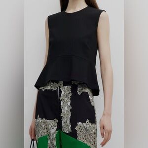 NWT Lela Rose Flounce Hem Top SIZE L Black. $695. Elegant Classic Timeles